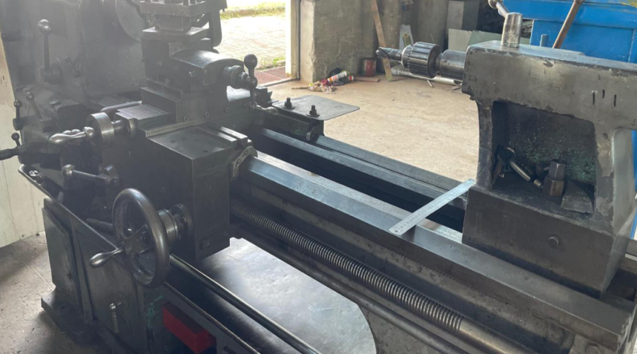 Horizontal Lathe Machine